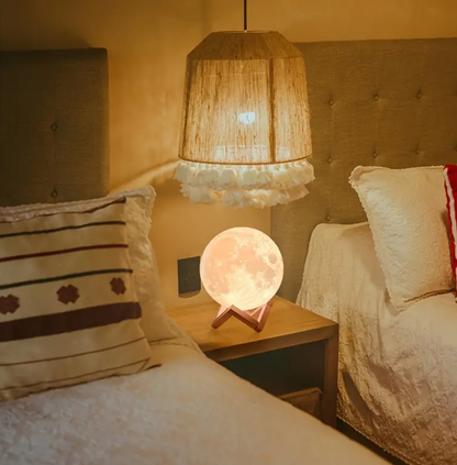 ILUMINA TUS NOCHES CON LA NUEVA LÁMPARA MOON
